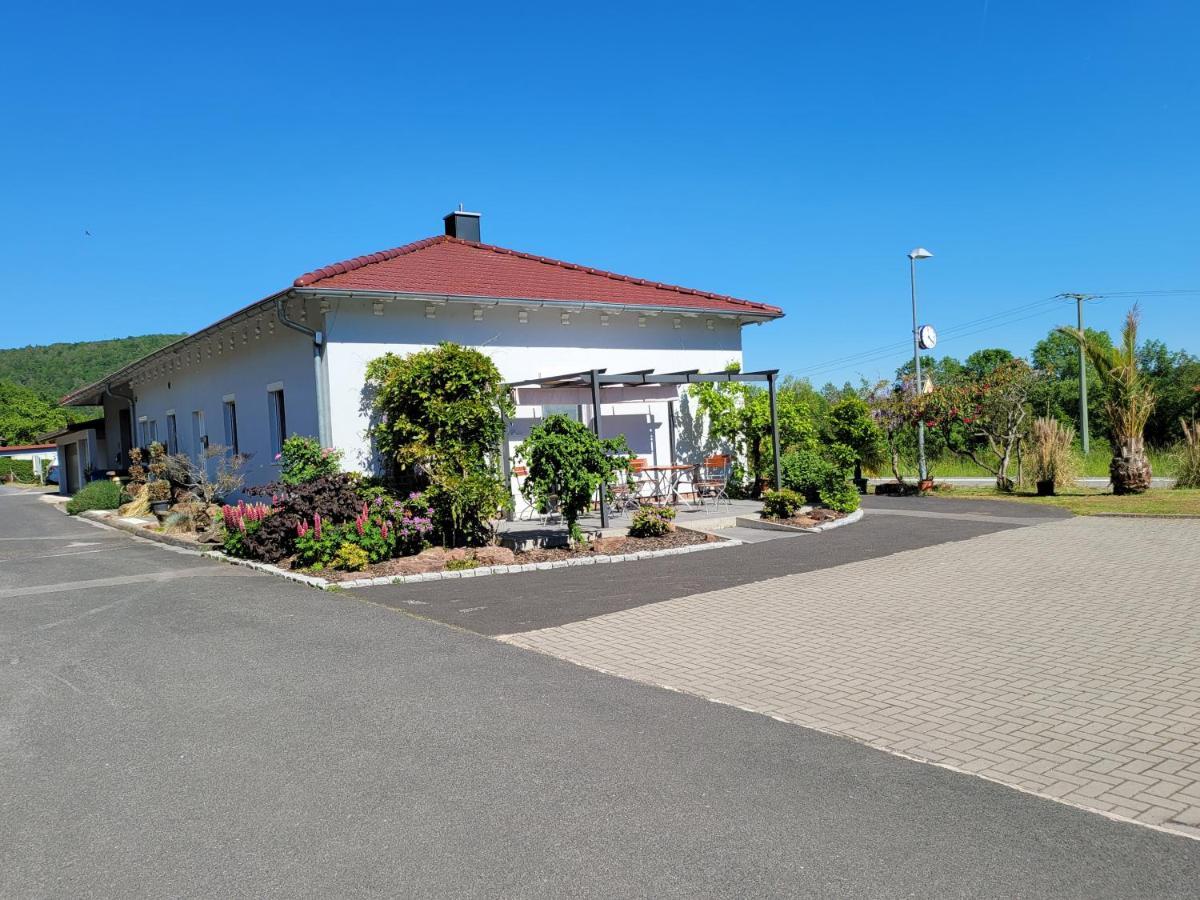 Travelers Home Hasloch  Exterior foto